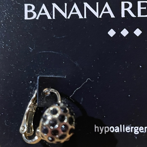 Brand New Banana Republic Hypoallergenic Earrings - Picture 3 of 6